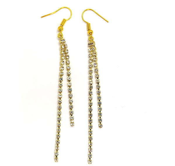Paires de boucles d’oreilles dorée, forme gland et zirconium.