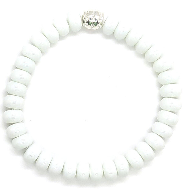 Bracelet élastique en perles en verre Heishi blanche